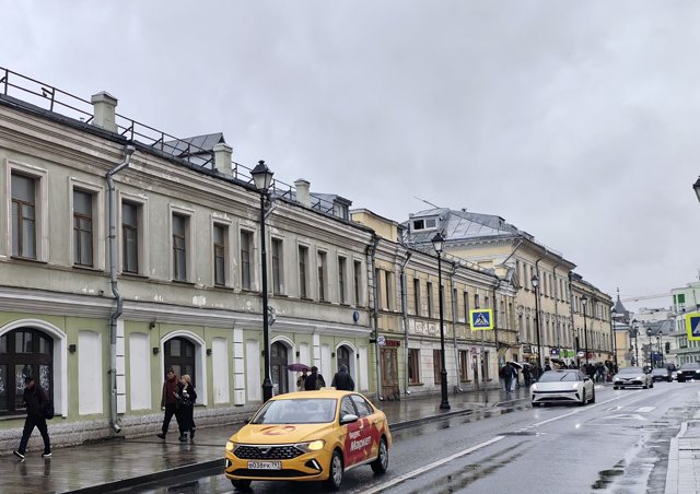Нежилое помещение на продажу, 600,2 м² · Центральный административный округ, ул. Маросейка, д. 6-8, стр. 1, этаж 2