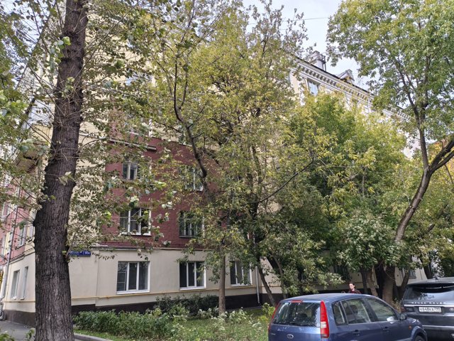 2-комн. квартира на продажу, 54,2 м² · Центральный административный округ, Уланский пер., д. 11А, Этаж № 1, кв. 4