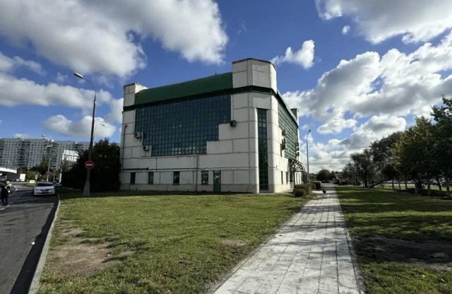 Нежилое помещение в аренду, 703,6 м² · Южный административный округ, Чертаново Южное, 32-й километр Московской Кольцевой Автодороги, владение 20, 1-й этаж  помещение I комн. 1-11, 19, 20, 21, 23, помещение II комн. 1-5, А; 2-й этаж помещение I, комн.  №№ 1, 1а, 2, 2а, 3-17, 17а, 18-22, А
